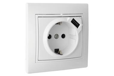 Comprar BASE ENCHUFE USB MONOBLOC MOD.PACIFIC 2P+T CON OBTURADOR 16A 250V 2.1A 5V COF-51001236 en Ferretería el Clavo.